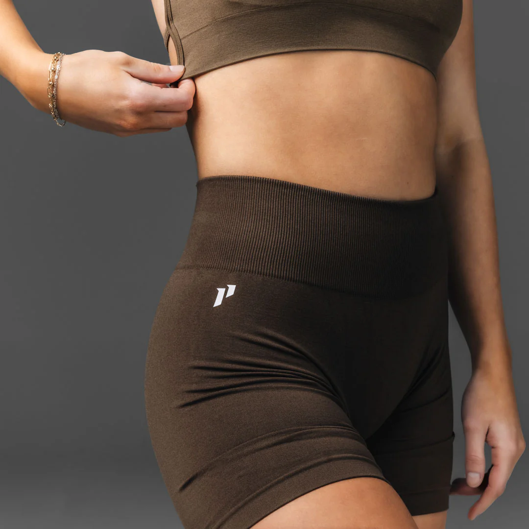 Forme Seamless Scrunch Short - Image 2